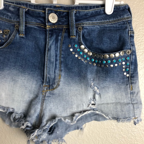 Kendall & Kylie Faded Denim High Waisted Shorts 5 - Picture 2 of 5